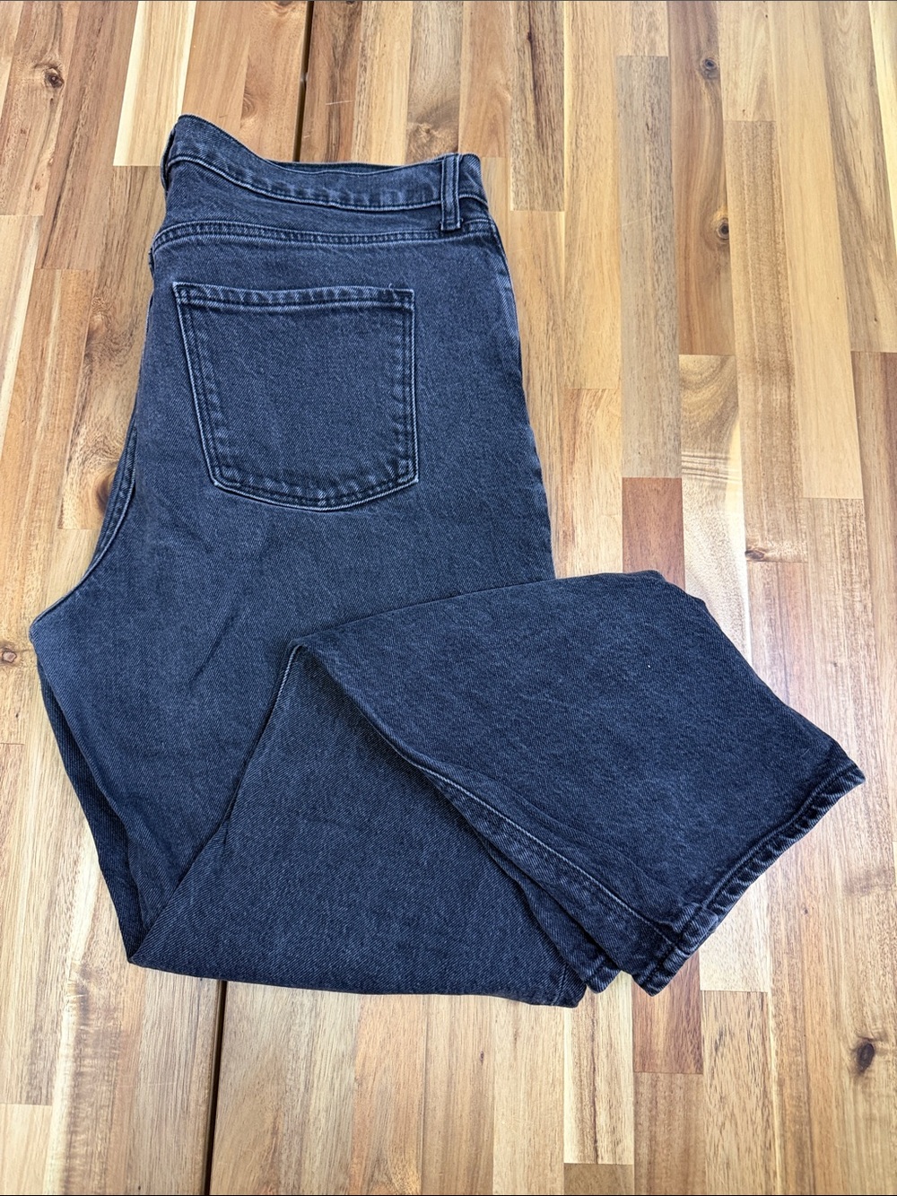Old Navy High Rise Slouchy Straight Jeans